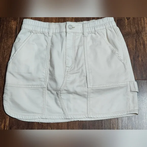 Sanctuary Workshop Mini Skirt Size Medium - Picture 2 of 5